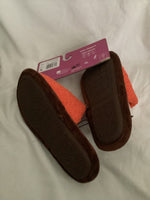 Reese’s Kids Slippers Size 2/3M