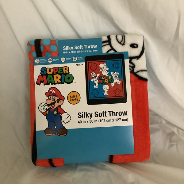 Super Mario Silky Soft Throw