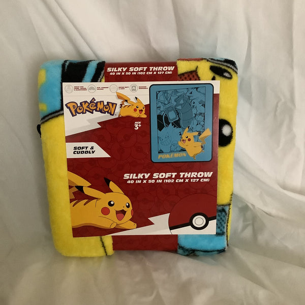 Pokémon Silky Soft Throw