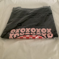Juniors’ Freshman 1996 “XOXO” T-Shirt Size XL
