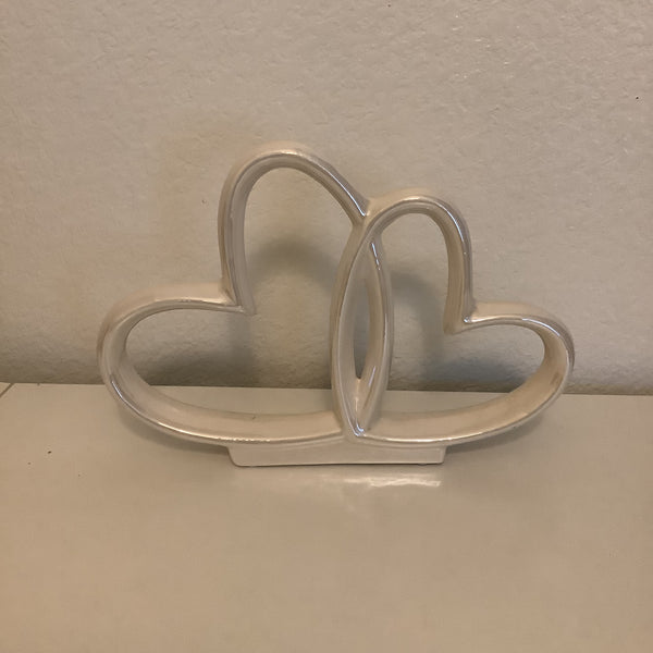 Intertwined Hearts Design Decor