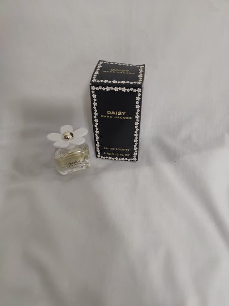 Marc Jacobs Eau De Toilette 0.13 Fl Oz