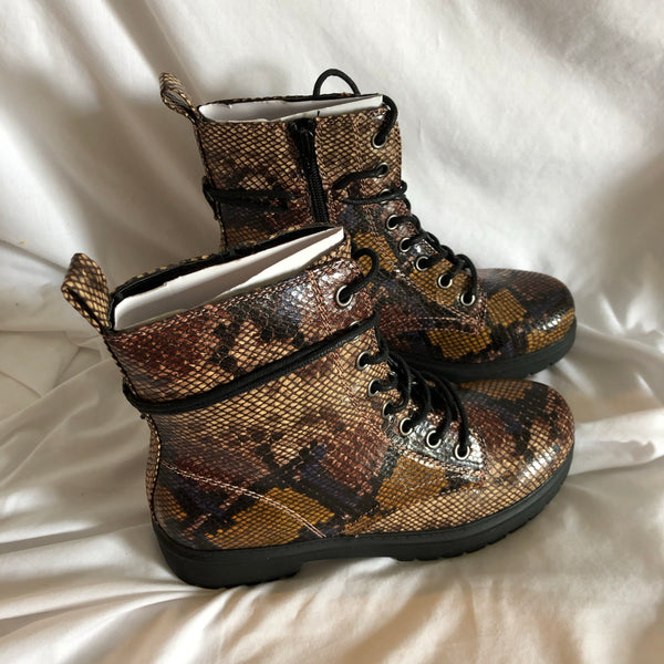 SO Bowfin Combat Boots - Women’s Size 8