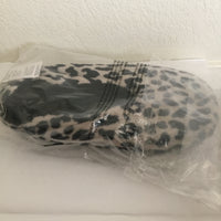 Isaac Mizrahi Slippers - Women’s Size-Medium
