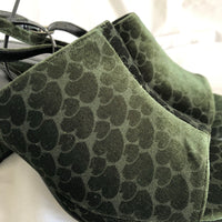 Green Heart Velvet Heels - Urban Outfitters - Women’s Size 8