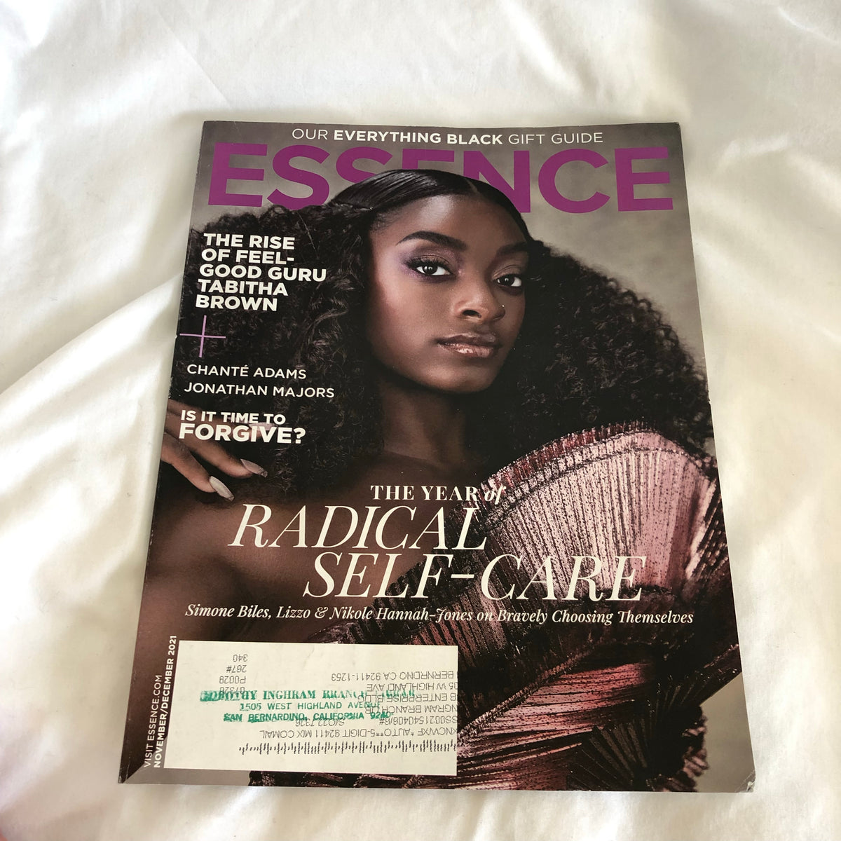 Essence Magazine-November/December 2021 – Around The Way Thrift