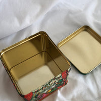 Potpourri Press Christmas Tin