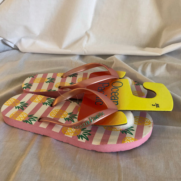 OP Ocean Pacific Flip Flop Sandals - Size 3