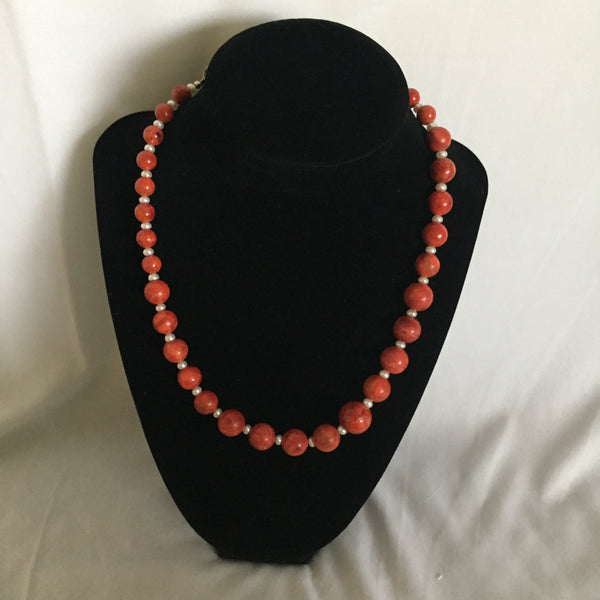 Beaded & Faux Pearls Necklace