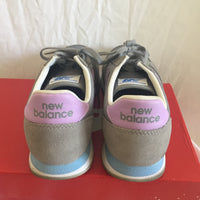 New Balance Tennis Shoes Women’s Size 9