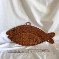 Straw Fish Hanging Wall Pocket