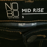 No Boundaries Mid Rise Shorts Women’s Size 5