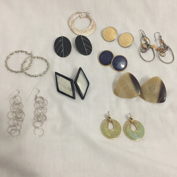 Jewelry Lot #18 (Earrings)