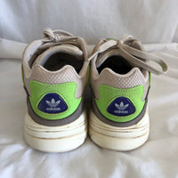 Adidas Torrison - Size 6