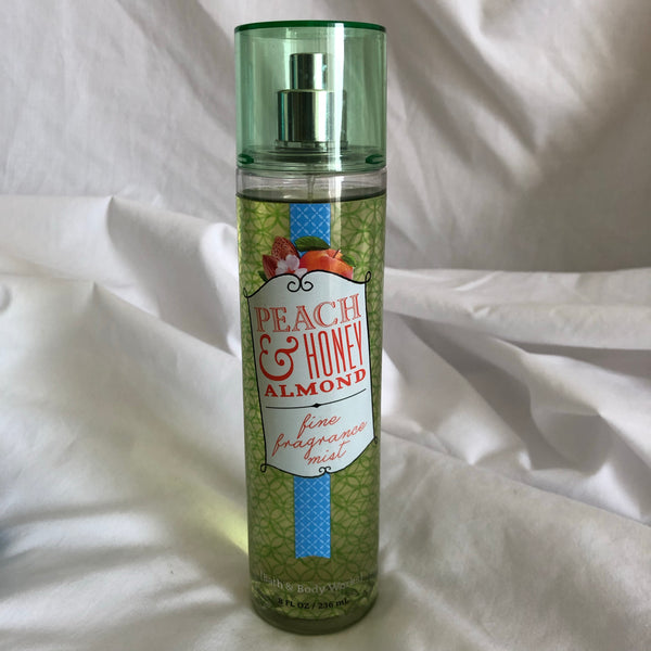 Bath & Body Works - Peach & Honey Almond Fragrance Mist