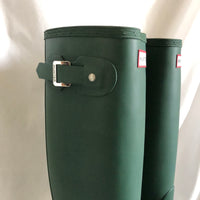 HUNTER Boots - Green - Size 6M/7F